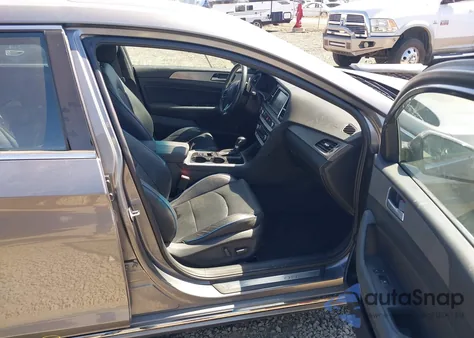 2018 Hyundai Sonata Limited 2.0T z USA, uszkodzony, nr VIN 5NPE34AB4JH626045